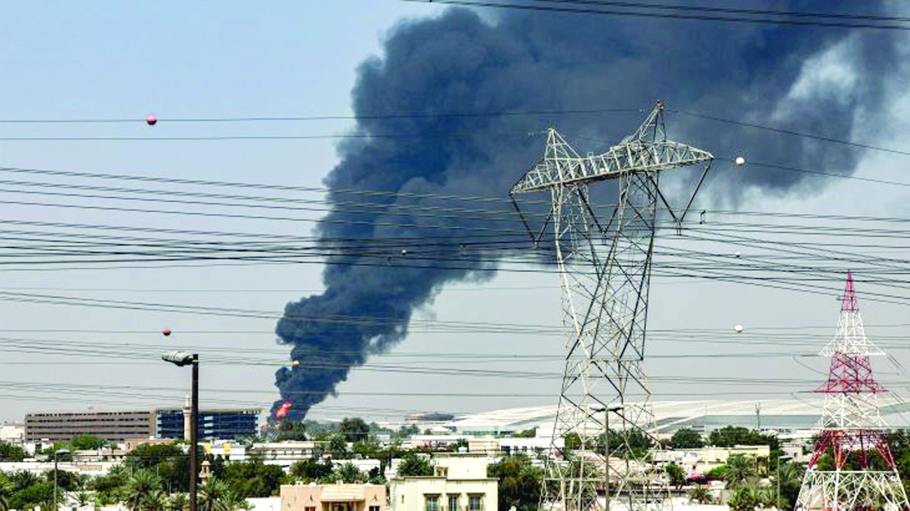 ઈરાન યુદ્ધ : દુબઈ એરપોર્ટ અને ફુજૈરાહનજીક ડ્રોન હુમલાથી આગ લાગી