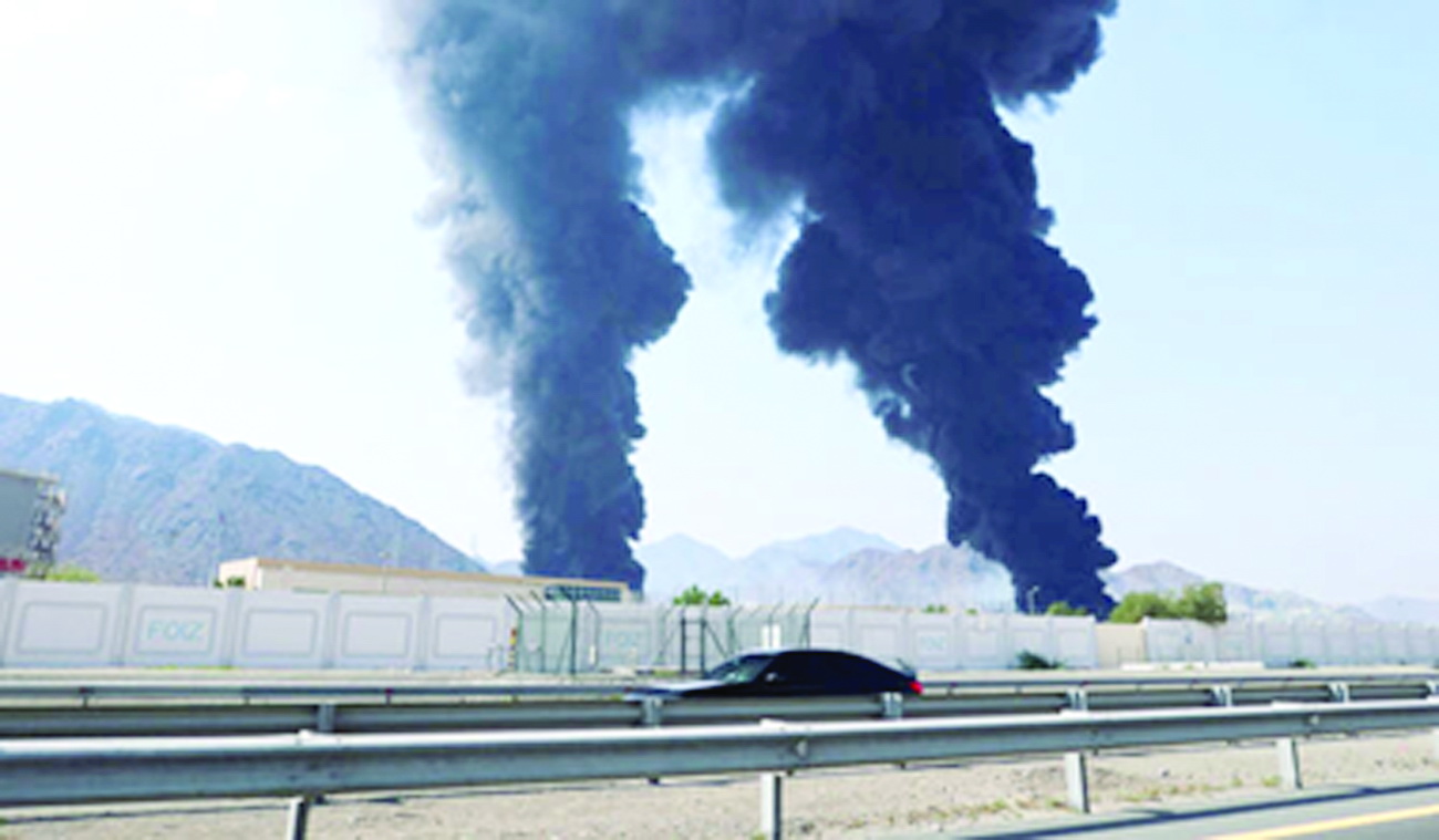 ડ્રોન હુમલા બાદ યુએઈના ફુજૈરાહ ઓઈલ ઈન્ડસ્ટ્રી ઝોનમાં આગ ફાટી નીકળી