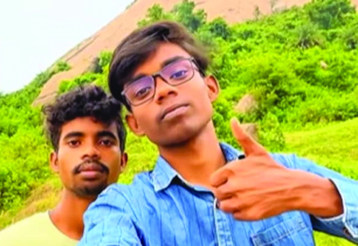 બિહારના બે કિશોરોએ છઠ પૂજા પ્રસાદ નામના ઠેકુઆનેકેવી રીતે એક કરોડ રૂપિયાના વ્યવસાયમાં ફેરવ્યો