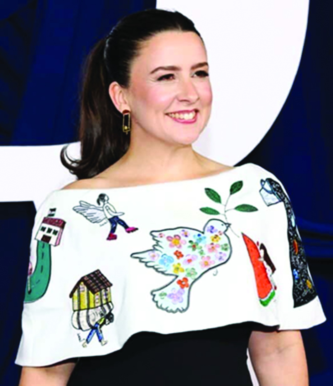 ગ્લેમર એવોડ્‌ર્સમાં શ્રીમતી રશેલે ગાઝા બાળકોની કલાકૃતિ પહેરી